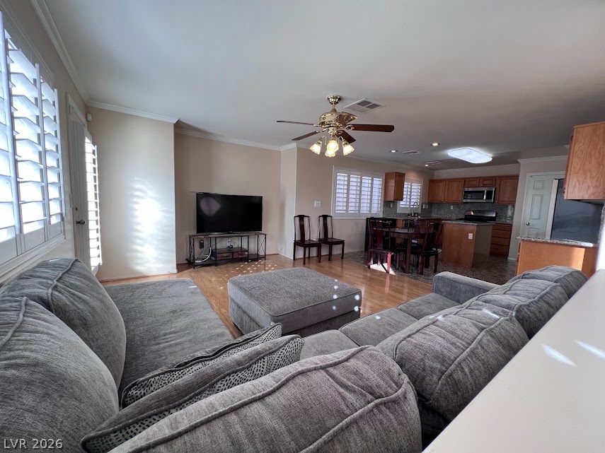 Photo 12 of 45, 8973 Edgeworth Place