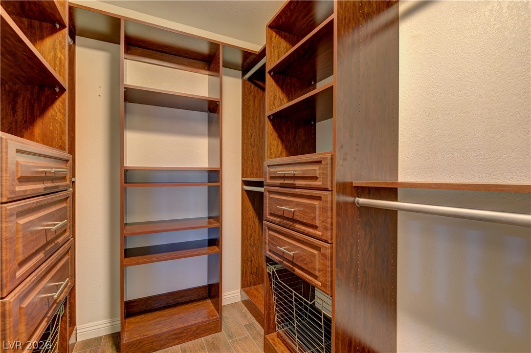 Photo 9 of 26, 5710 E Tropicana Avenue #1053