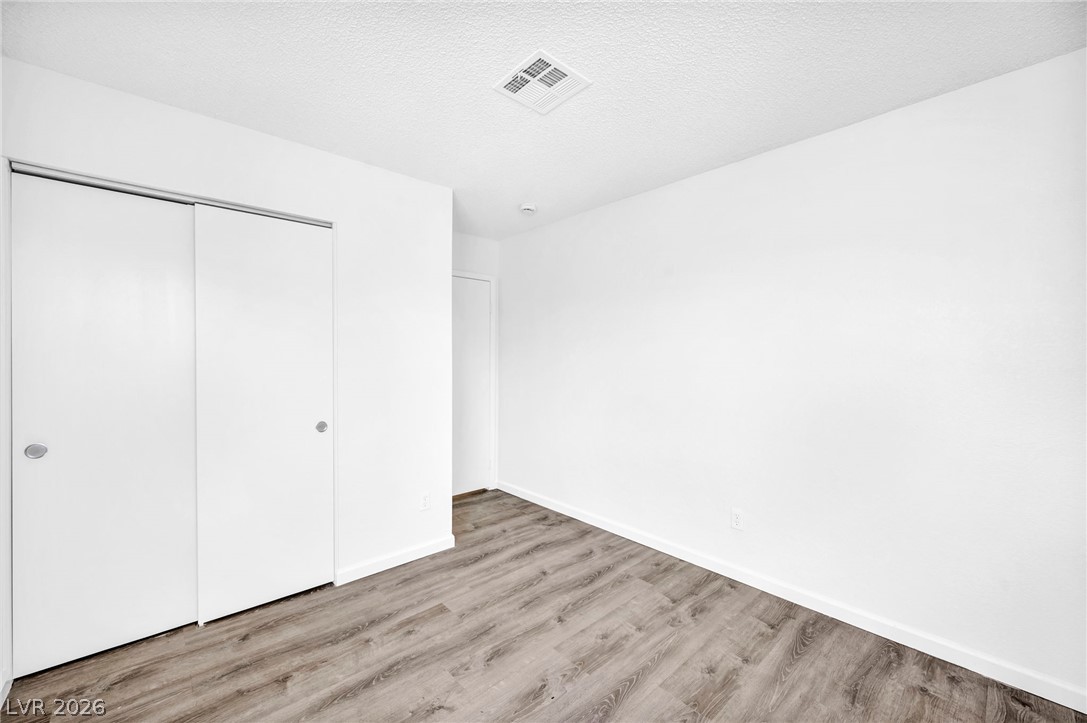 Photo 23 of 35, 550 Kelsford Drive