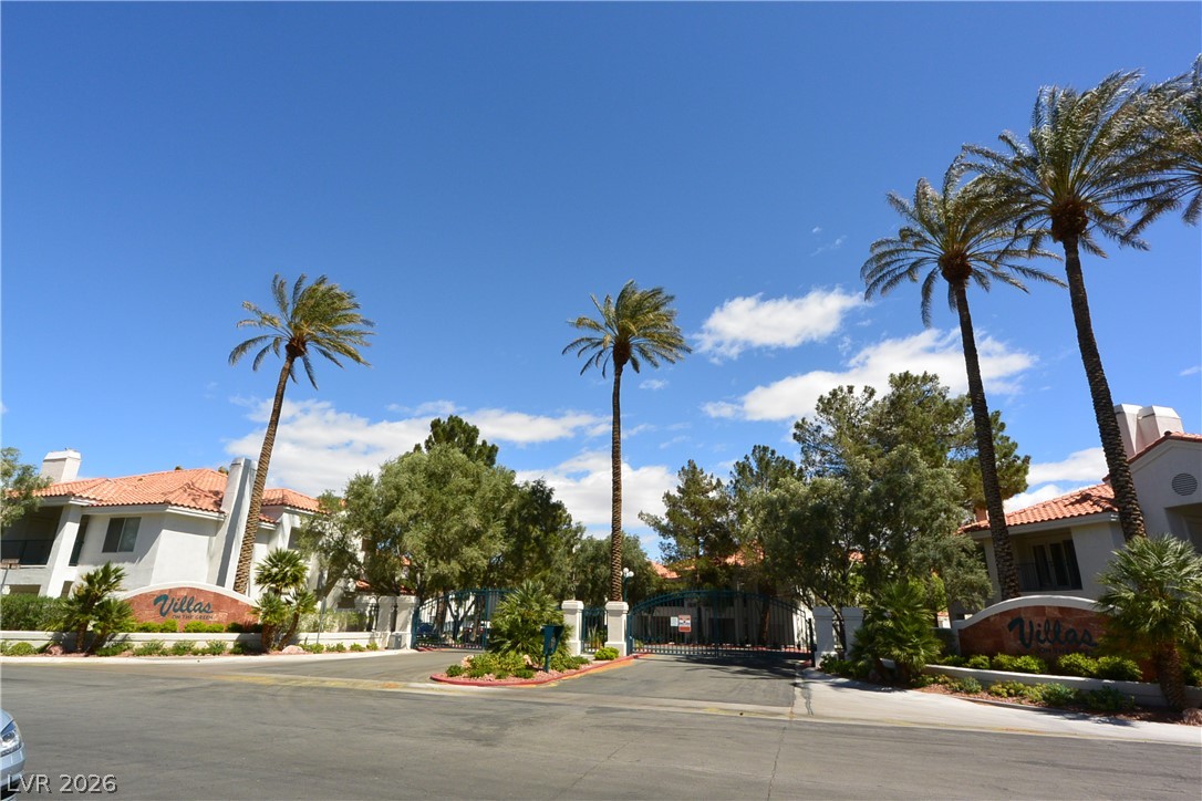 Photo 22 of 49, 7628 Valley Green Drive #202