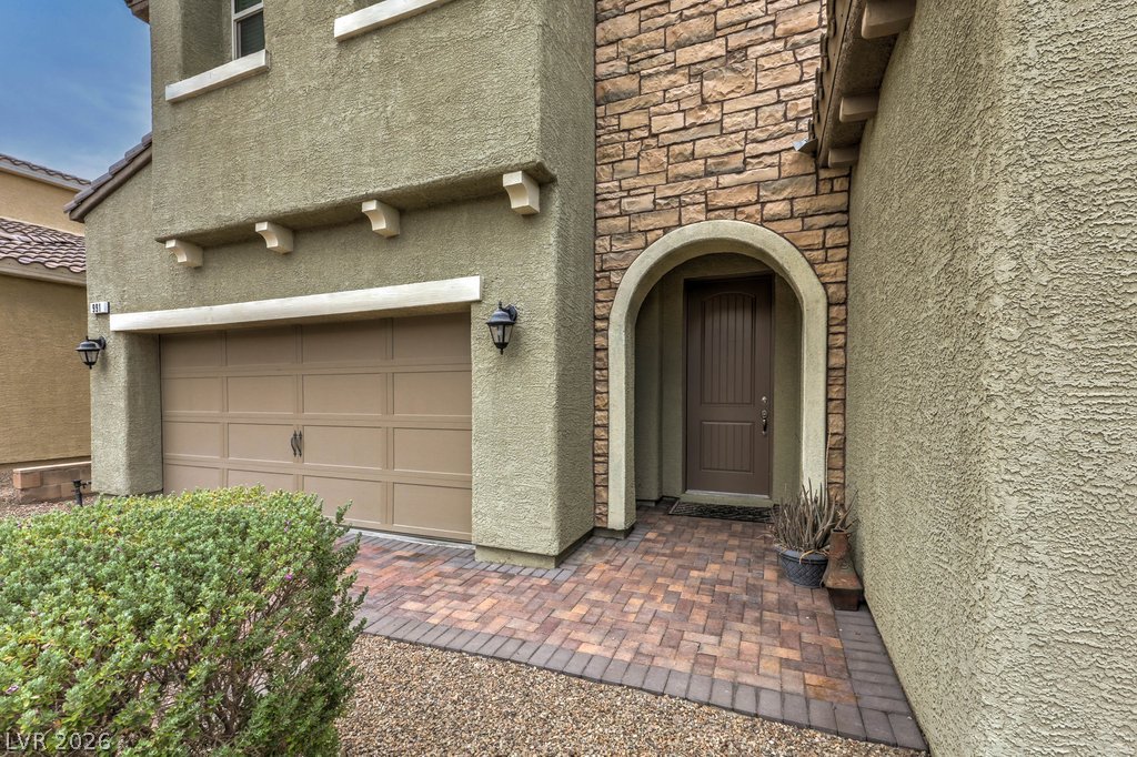 Photo 4 of 991 Whitworth Avenue