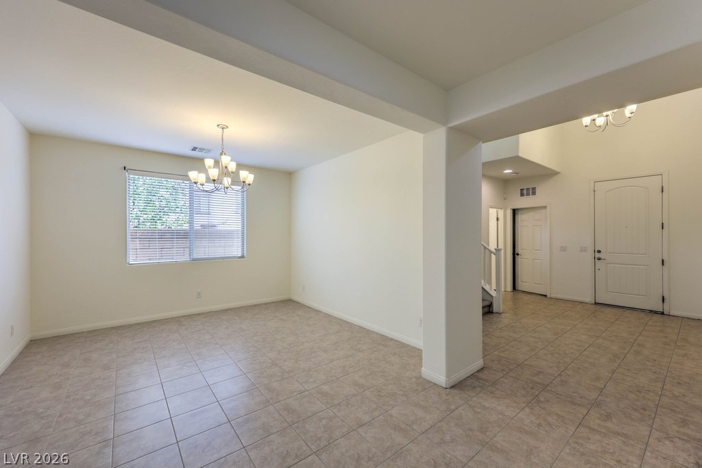 Photo 7 of 59, 991 Whitworth Avenue