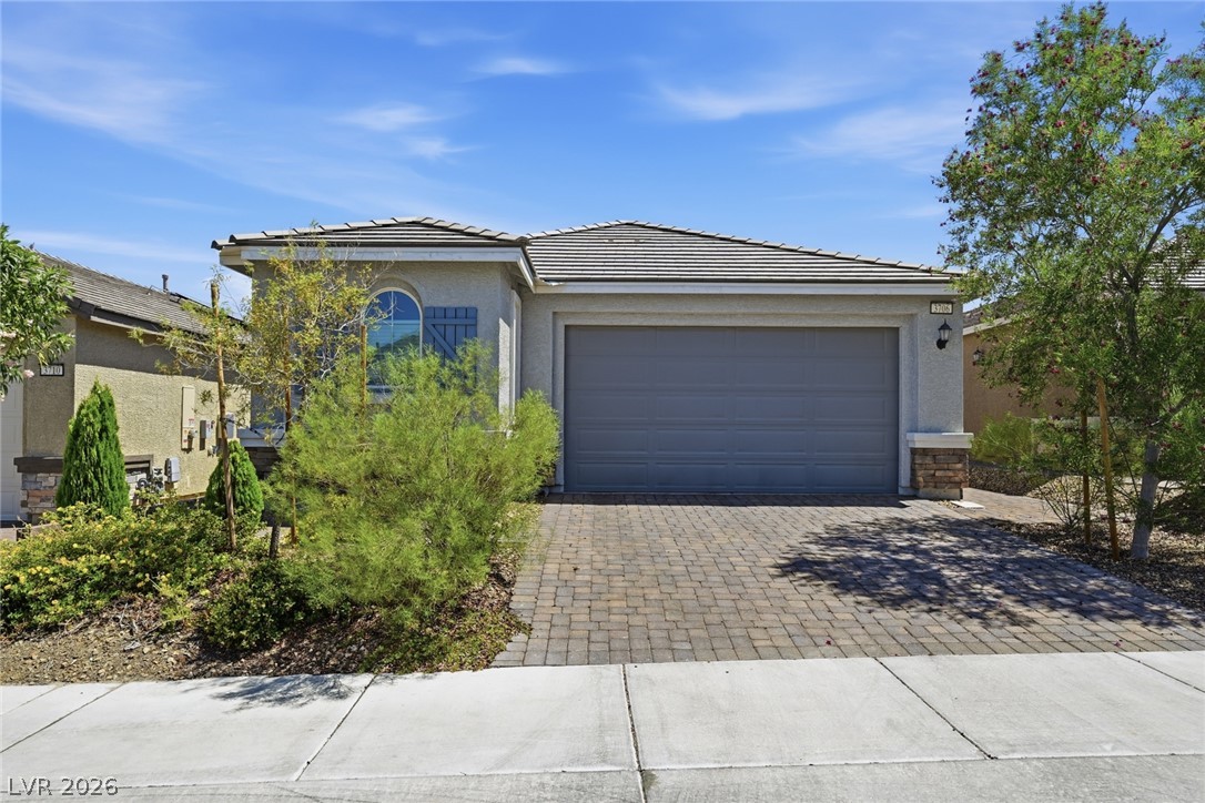 3706 Neblina Drive, Henderson 89052