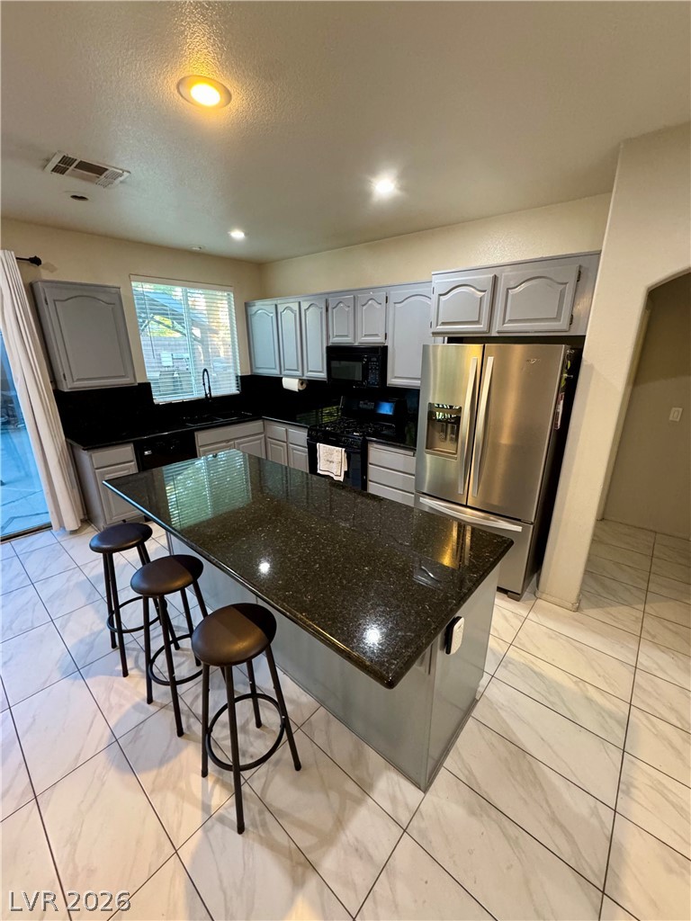 Photo 8 of 35, 2539 Carmona Circle