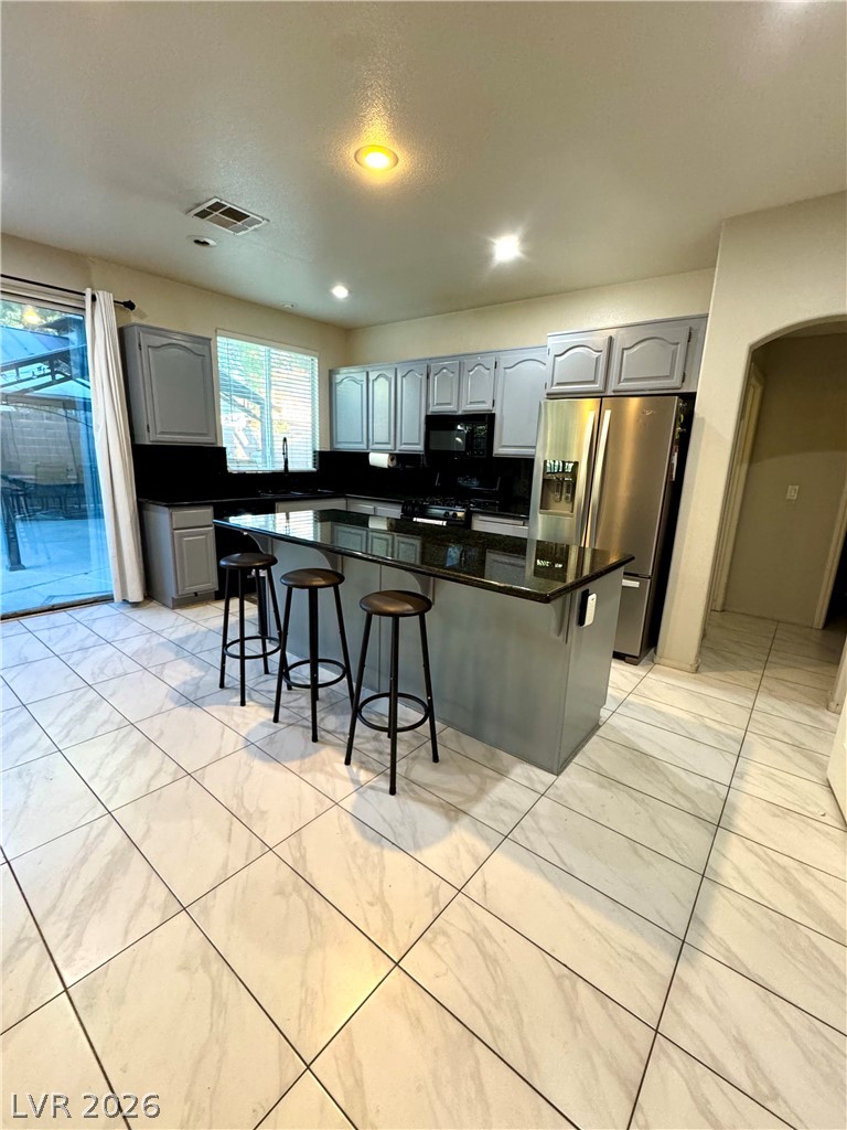 Photo 10 of 35, 2539 Carmona Circle