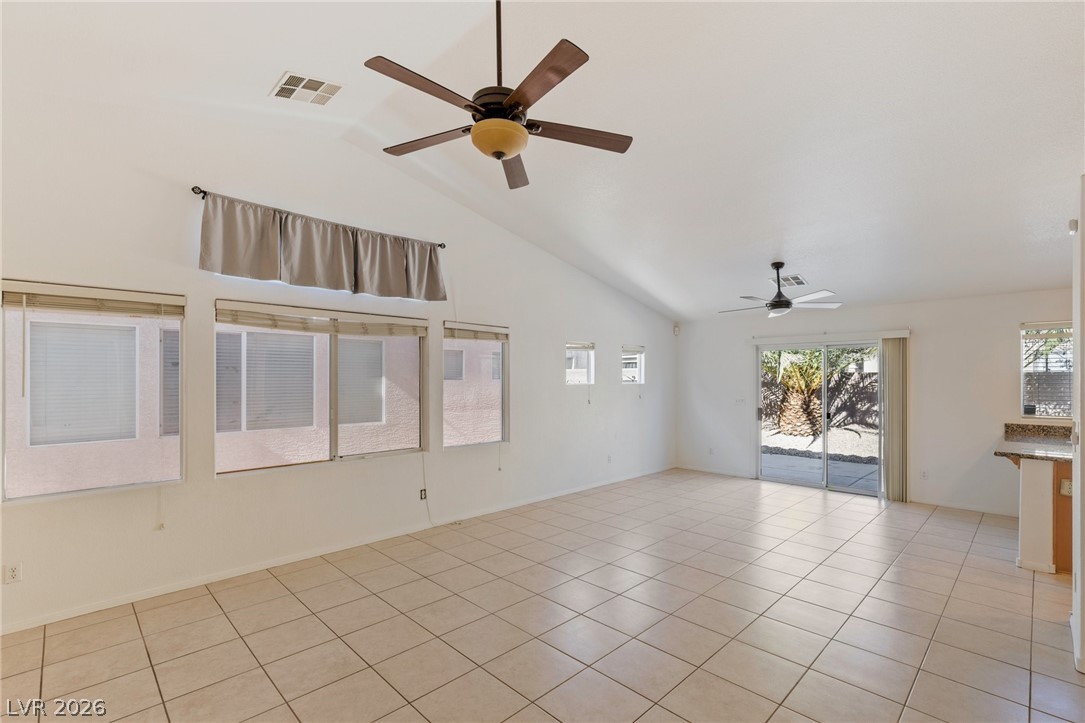 Photo 4 of 4043 Lilac Creek Court