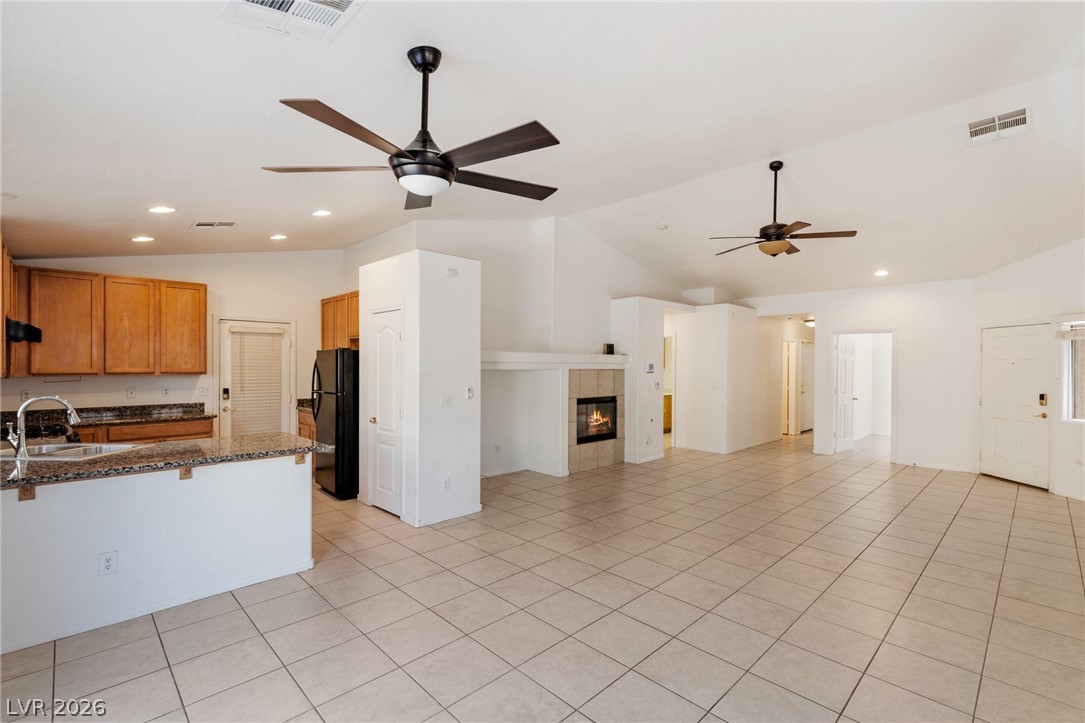 Photo 7 of 35, 4043 Lilac Creek Court