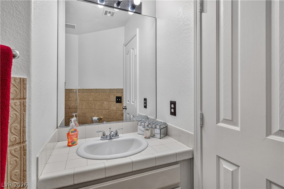 Photo 33 of 87, 3485 Artemis Street