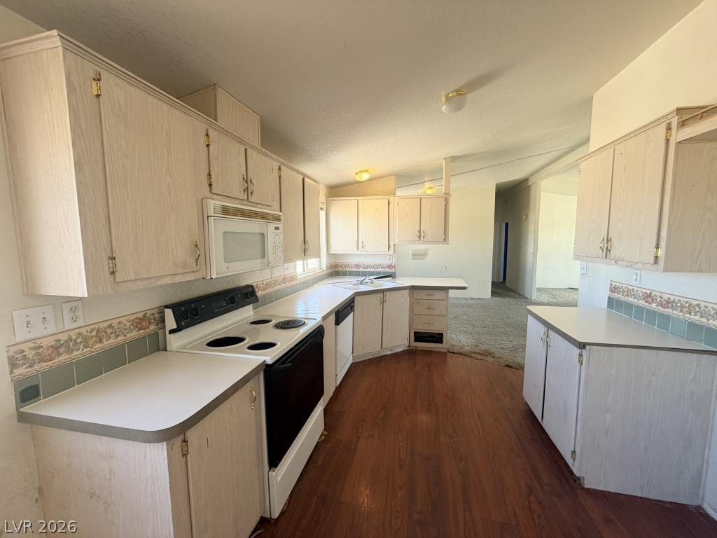 Photo 6 of 14, 4290 Jacob Street