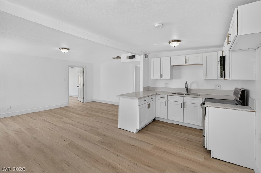 Photo 15 of 37, 1721 Ardmore Street