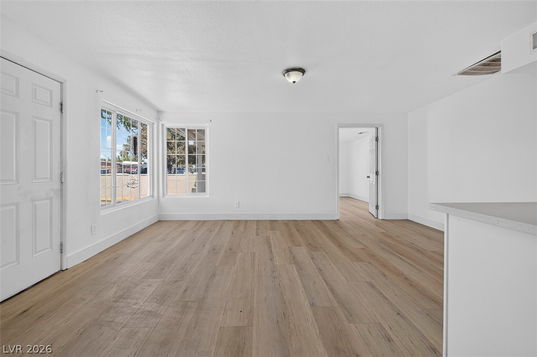Photo 17 of 37, 1721 Ardmore Street