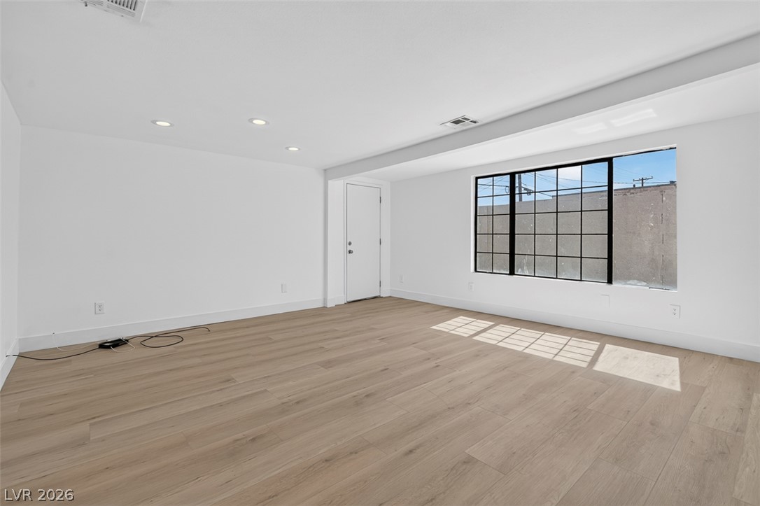 Photo 25 of 37, 1721 Ardmore Street
