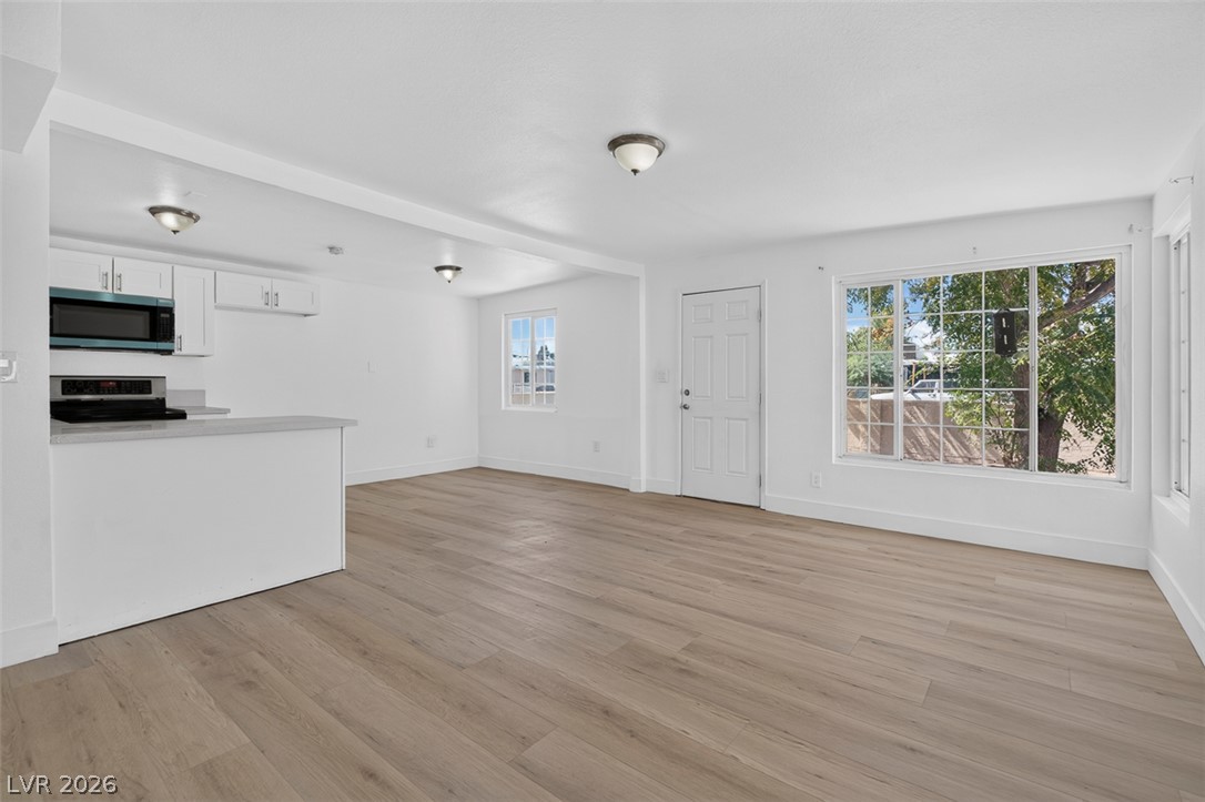 Photo 10 of 37, 1721 Ardmore Street