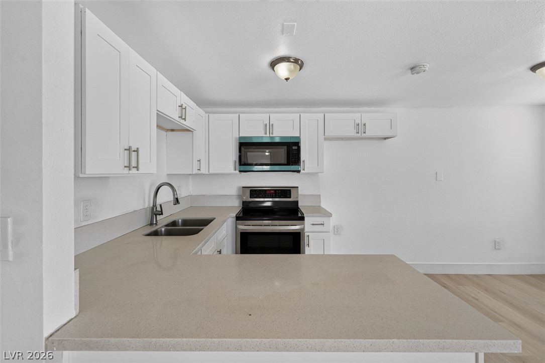 Photo 12 of 37, 1721 Ardmore Street