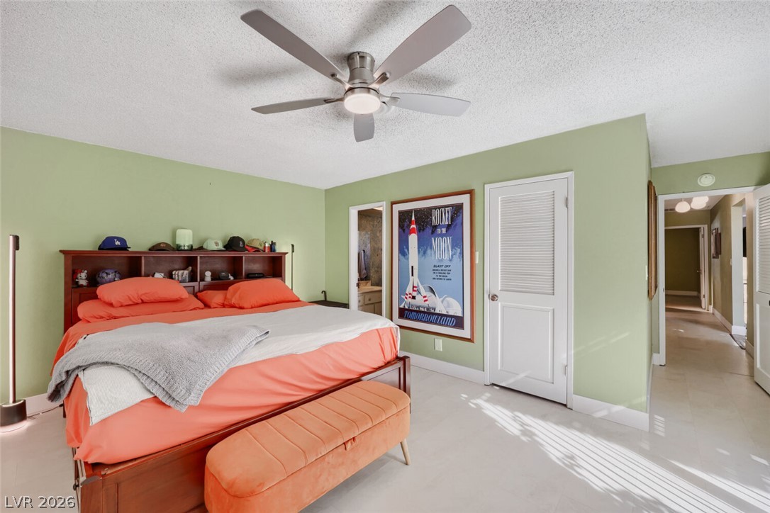 Photo 11 of 21, 3131 S Liberty Circle