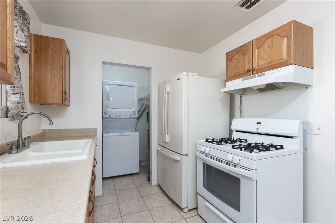 Photo 9 of 24, 5574 Northridge Lane