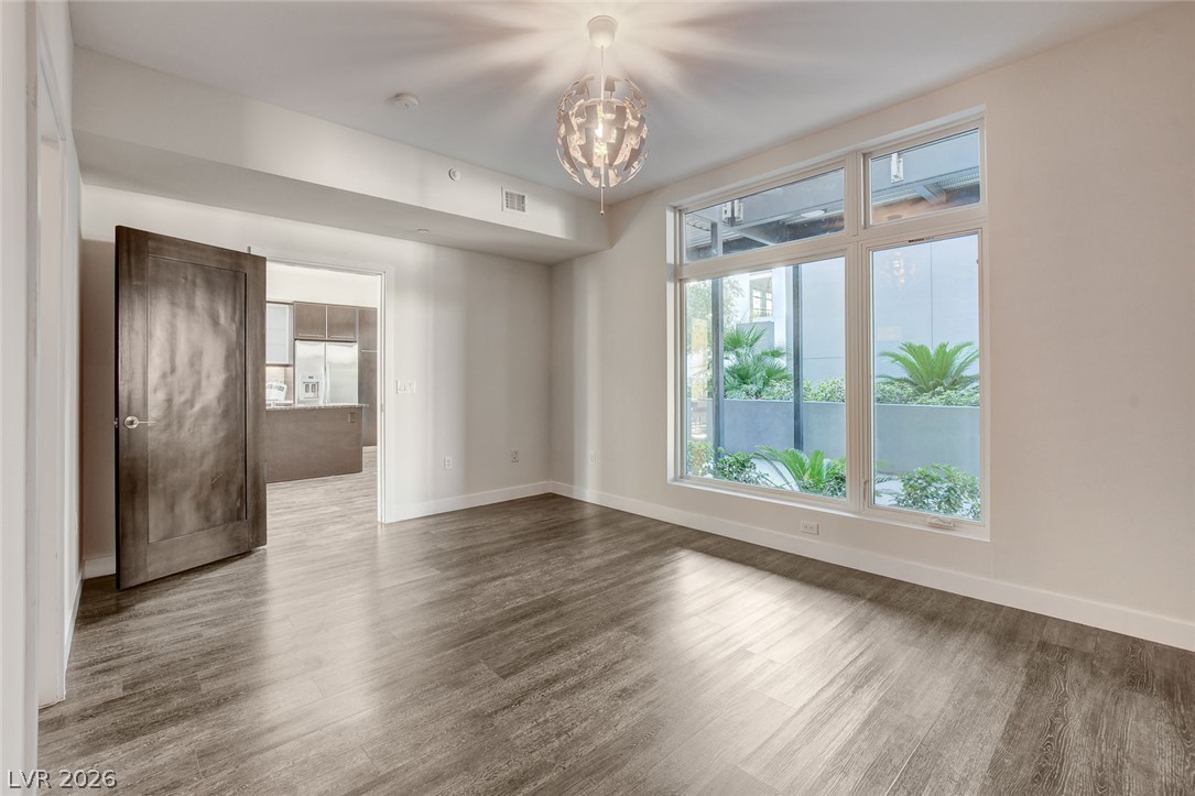 Photo 21 of 37, 8925 W Flamingo Road #111