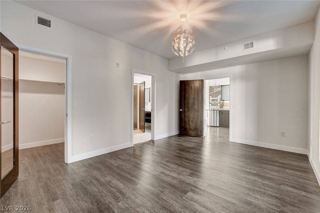 Photo 22 of 37, 8925 W Flamingo Road #111