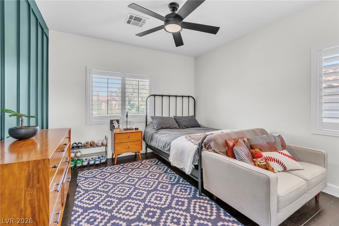 Photo 5 of 896 Las Palomas Drive
