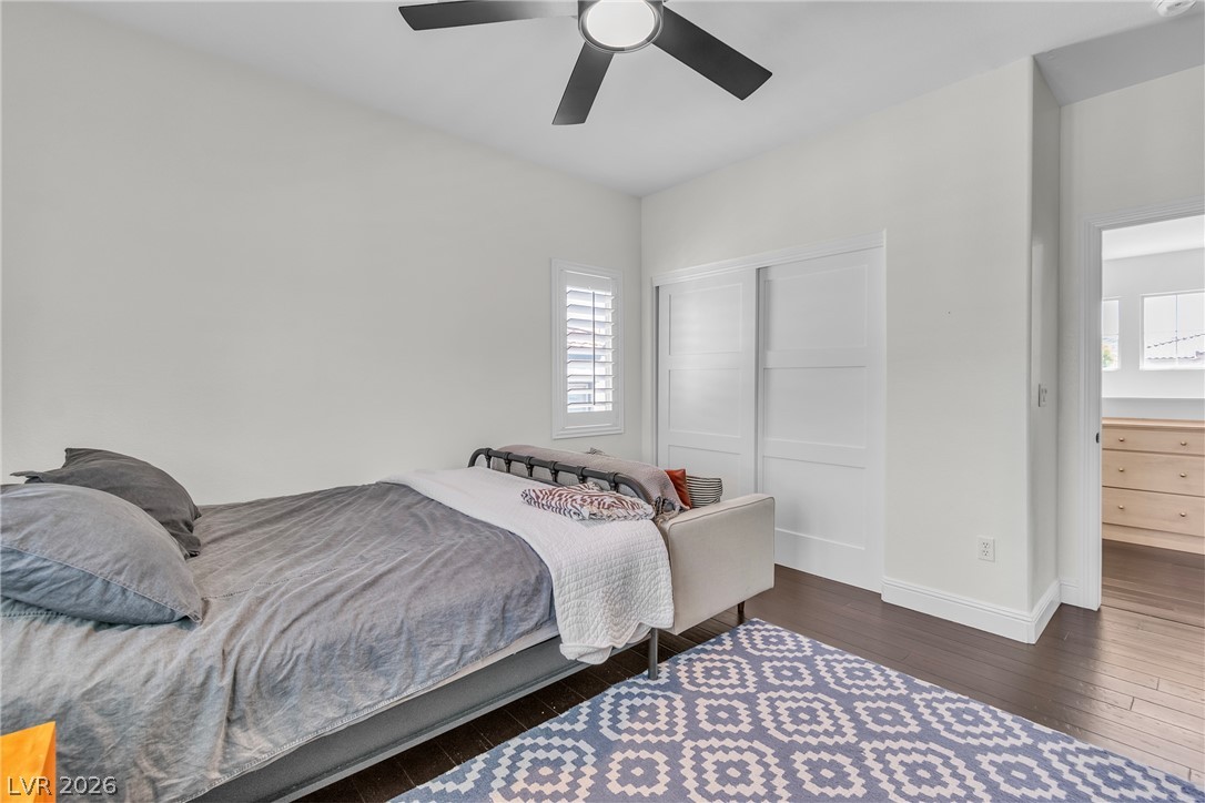 Photo 6 of 68, 896 Las Palomas Drive