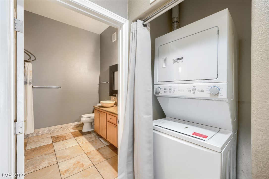 Photo 28 of 29, 3545 Cactus Shadow Street #203