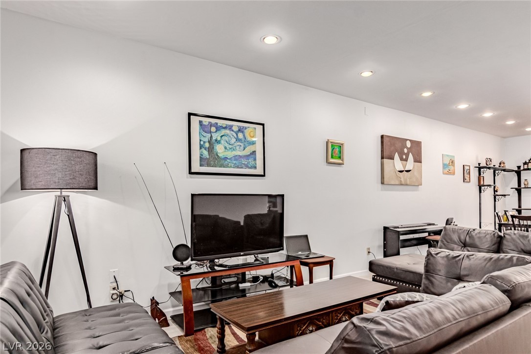 Photo 12 of 43, 26 N 27th Street