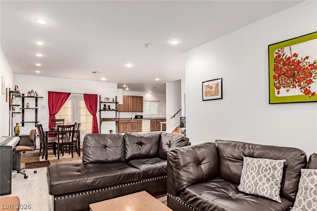Photo 13 of 43, 26 N 27th Street