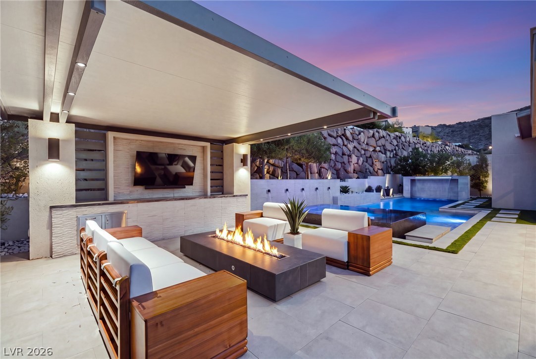 2211 Overlook Canyon Lane, Henderson