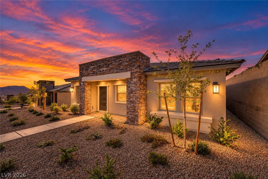 12548 Alpine Creek Place, Las Vegas 89138