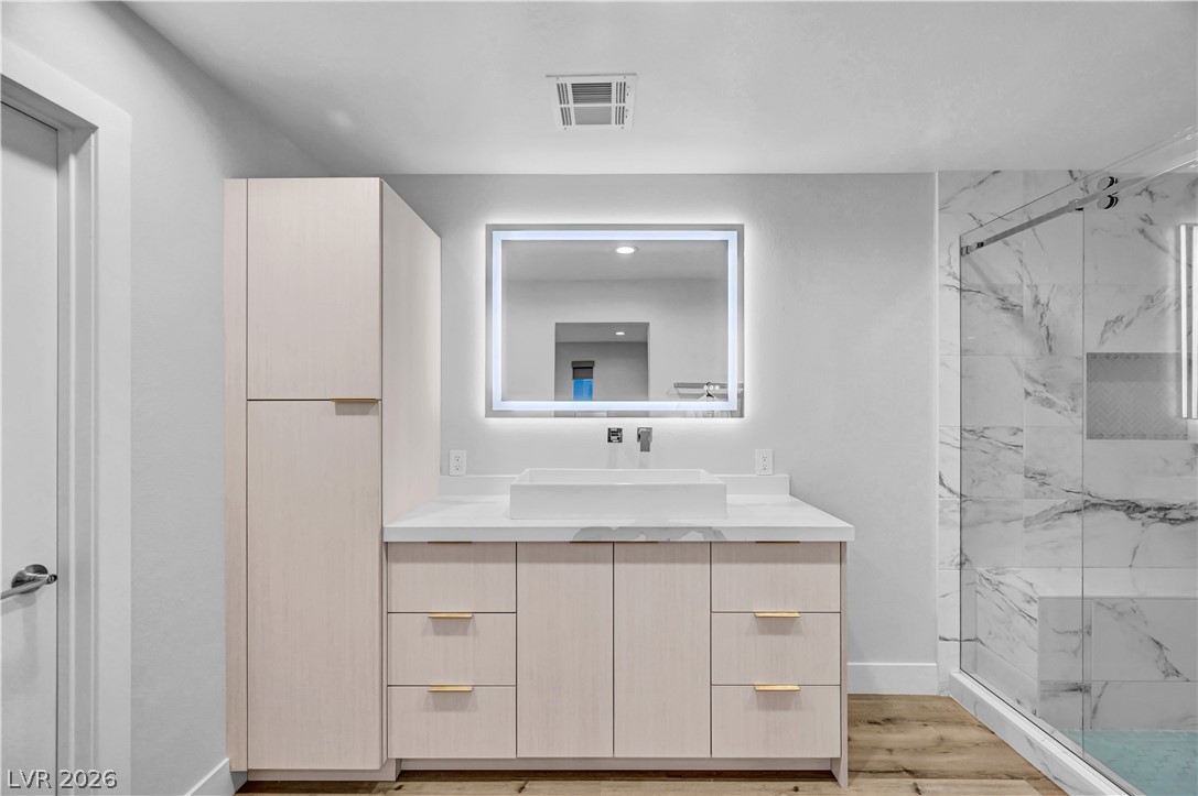 Photo 31 of 80, 4709 Amazing View Street