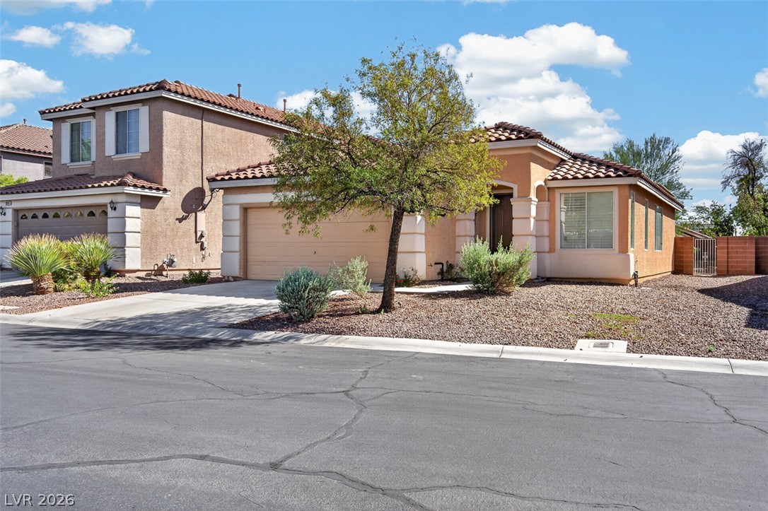 5932 Lingering Breeze Street, Las Vegas 89148