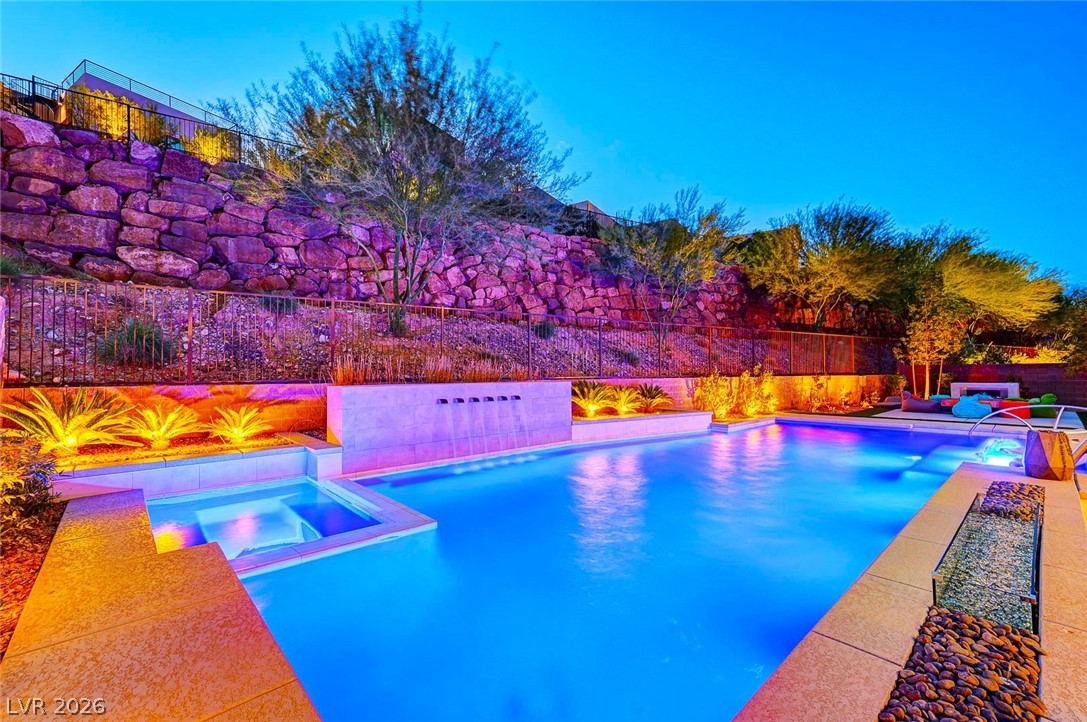Photo 4 of 5 HIGHLAND COVE Lane