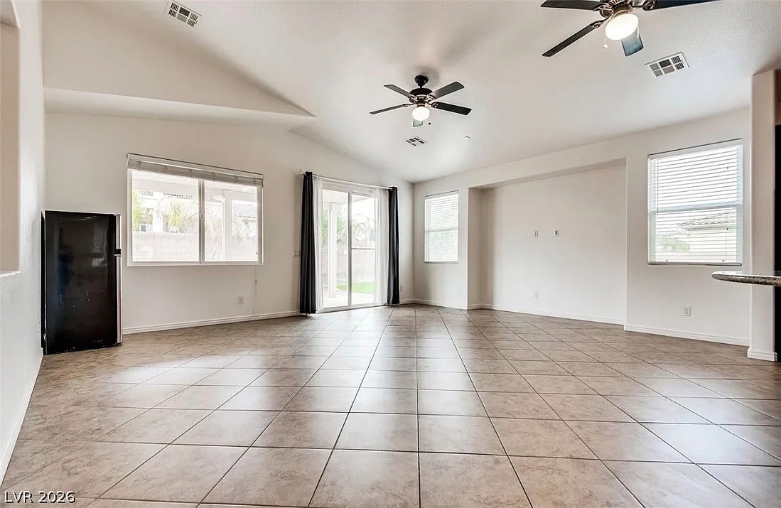 Photo 4 of 4709 Estate Ranch Street