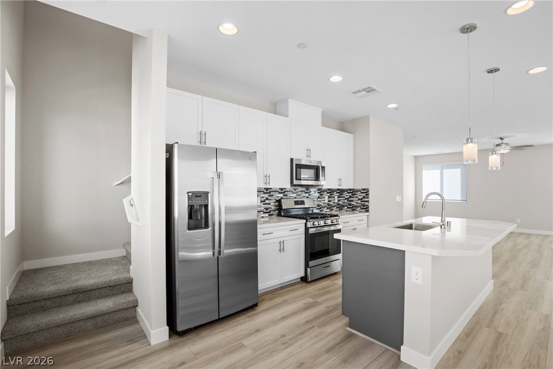 Photo 10 of 37, 8629 Ensworth Street #102