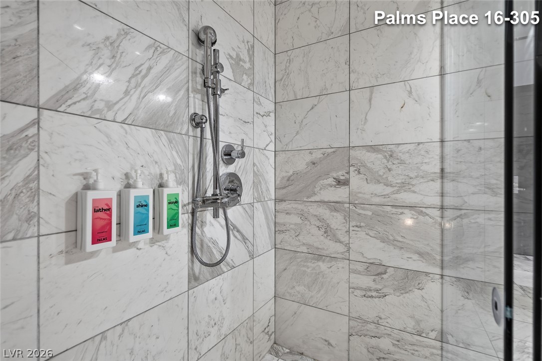 Photo 38 of 55, 4381 W Flamingo Road #1605