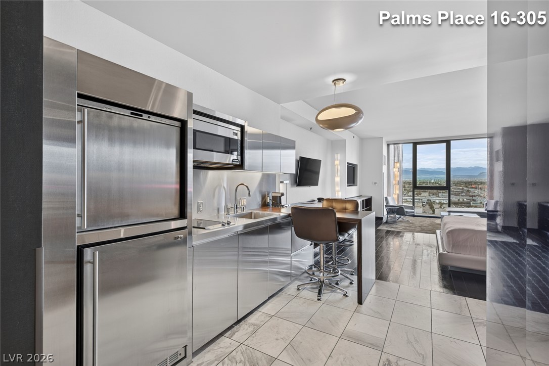 Photo 7 of 55, 4381 W Flamingo Road #1605