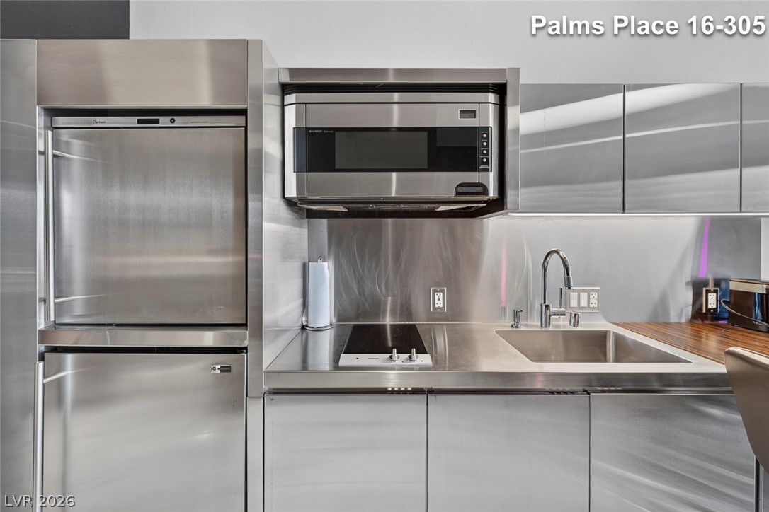 Photo 8 of 55, 4381 W Flamingo Road #1605
