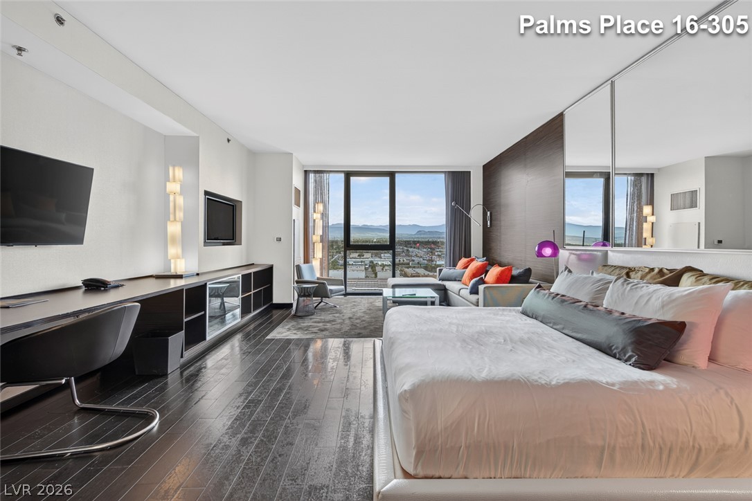 Photo 17 of 55, 4381 W Flamingo Road #1605