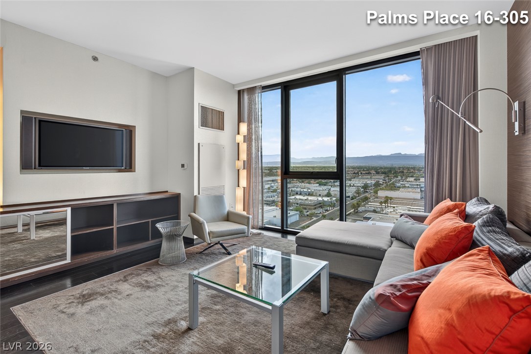 Photo 21 of 55, 4381 W Flamingo Road #1605