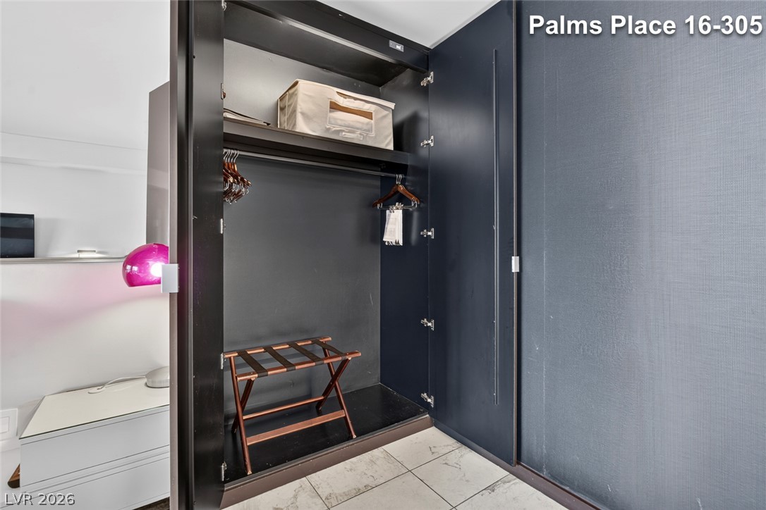 Photo 31 of 55, 4381 W Flamingo Road #1605