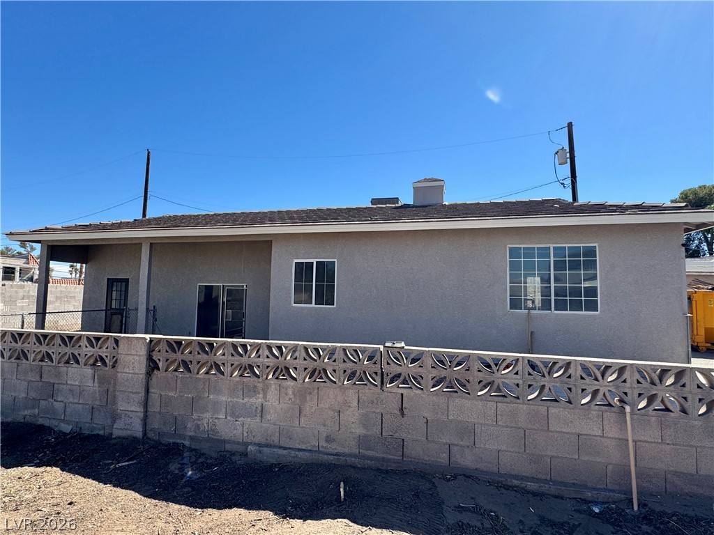 Photo 4 of 6930 S Valley View Boulevard