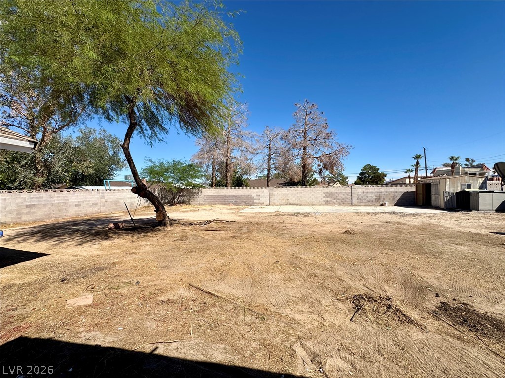 Photo 13 of 62, 6930 S Valley View Boulevard