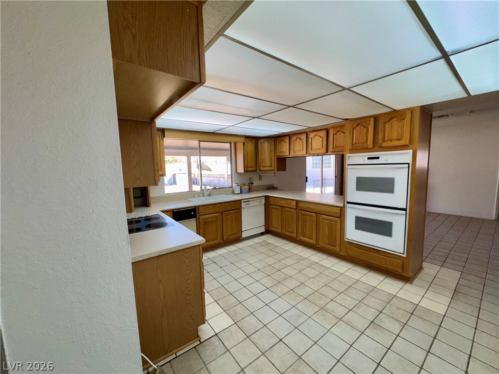 Photo 41 of 62, 6930 S Valley View Boulevard
