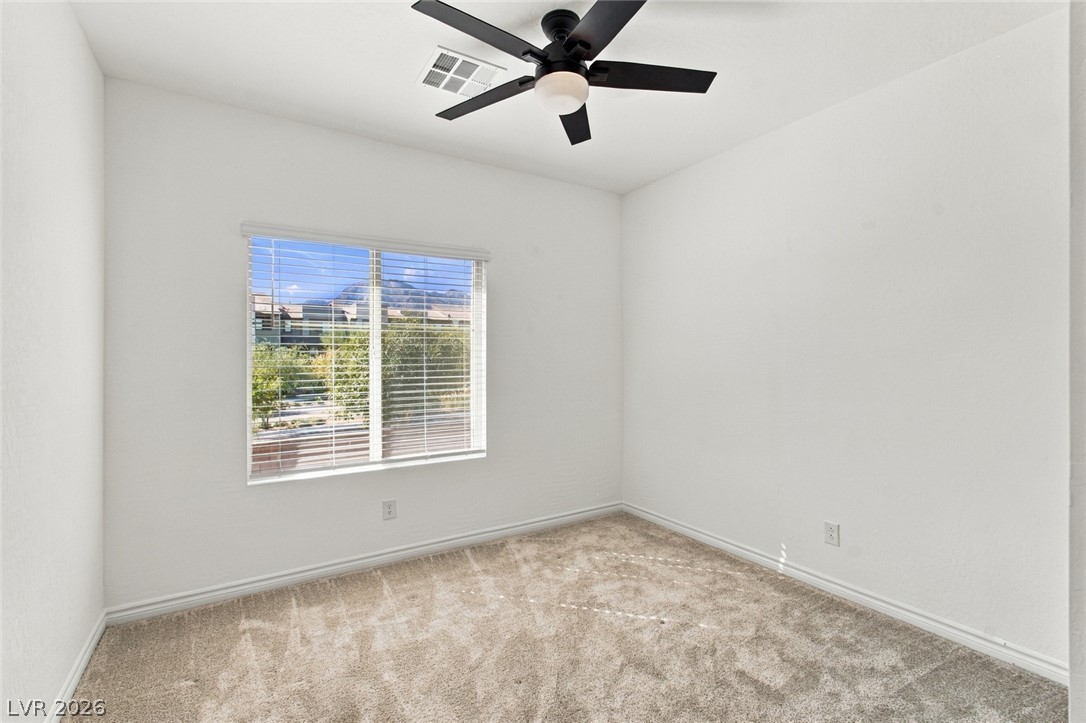 Photo 15 of 27, 600 N Carriage Hill Drive #1021
