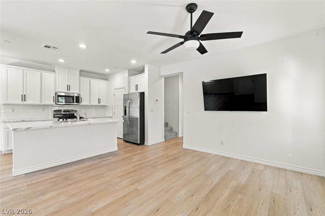 Photo 4 of 600 N Carriage Hill Drive #1021