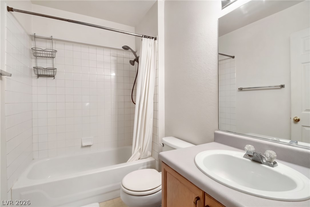 Photo 11 of 29, 7955 W Rochelle Avenue