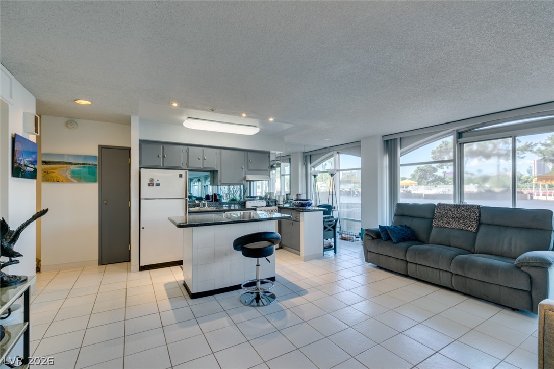 Photo 9 of 29, 3111 Bel Air Drive #206