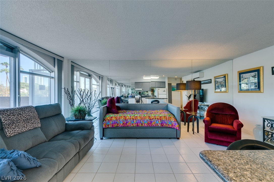 Photo 10 of 29, 3111 Bel Air Drive #206