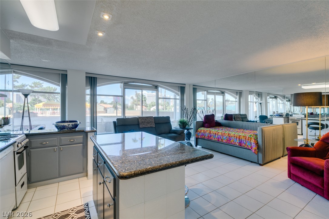 Photo 4 of 3111 Bel Air Drive #206