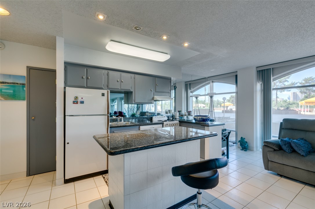 Photo 20 of 29, 3111 Bel Air Drive #206